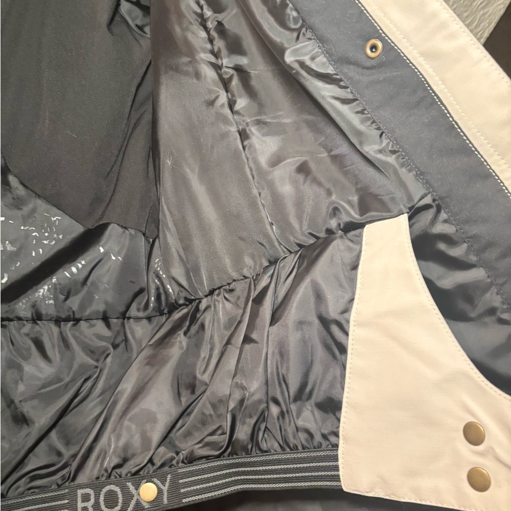 NWT- Roxy Andie women's insulated snow jacket. - Picture 14 of 15